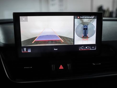 Used 2021 Audi Q5 Premium Plus w/ Premium Plus Package image 22