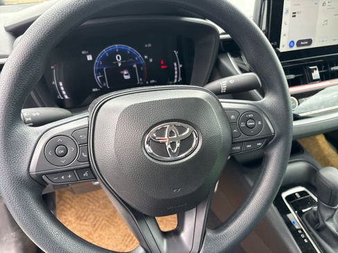 Used 2026 Toyota Corolla LE FWD image 16