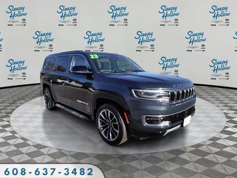 Used 2023 Jeep Wagoneer Series II w/ Premium Group I AWD/4WD image 3