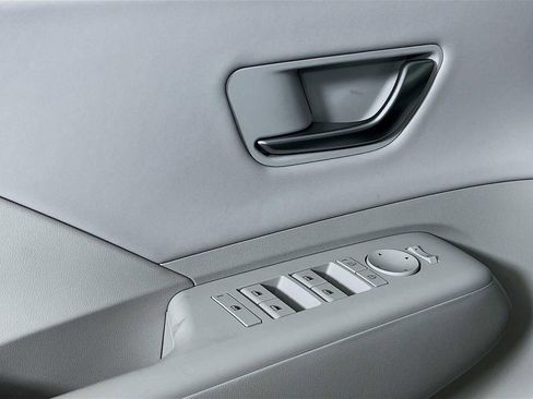 New 2026 Hyundai Kona Limited image 18