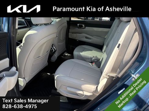 New 2026 Kia Sorento EX image 22