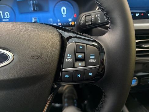 Used 2025 Ford Escape Active w/ Active Premium Tech Pack image 12