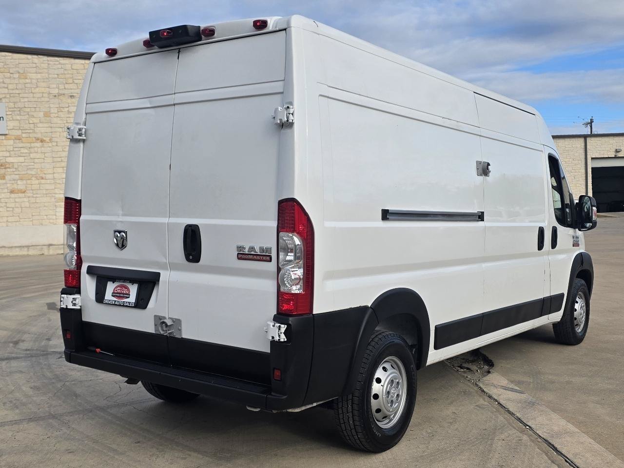 Used 2021 RAM ProMaster 2500 FWD image 5