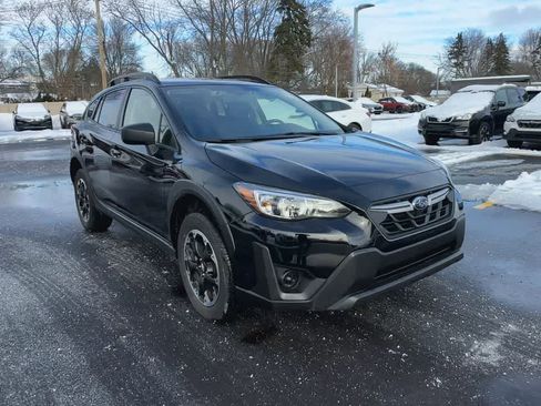 Certified 2023 Subaru Crosstrek 2.0i image 2