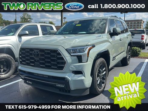 Used 2024 Toyota Sequoia Platinum AWD/4WD image 1
