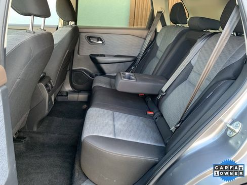 Used 2023 Nissan Rogue SV image 26