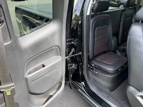 Used 2020 GMC Canyon SLE RWD image 17