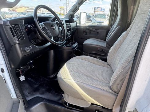 Used 2022 GMC Savana 3500 w/ Power Convenience Package image 6