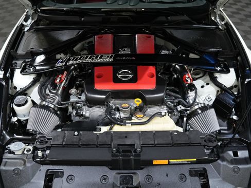 Used 2020 Nissan 370Z NISMO image 44