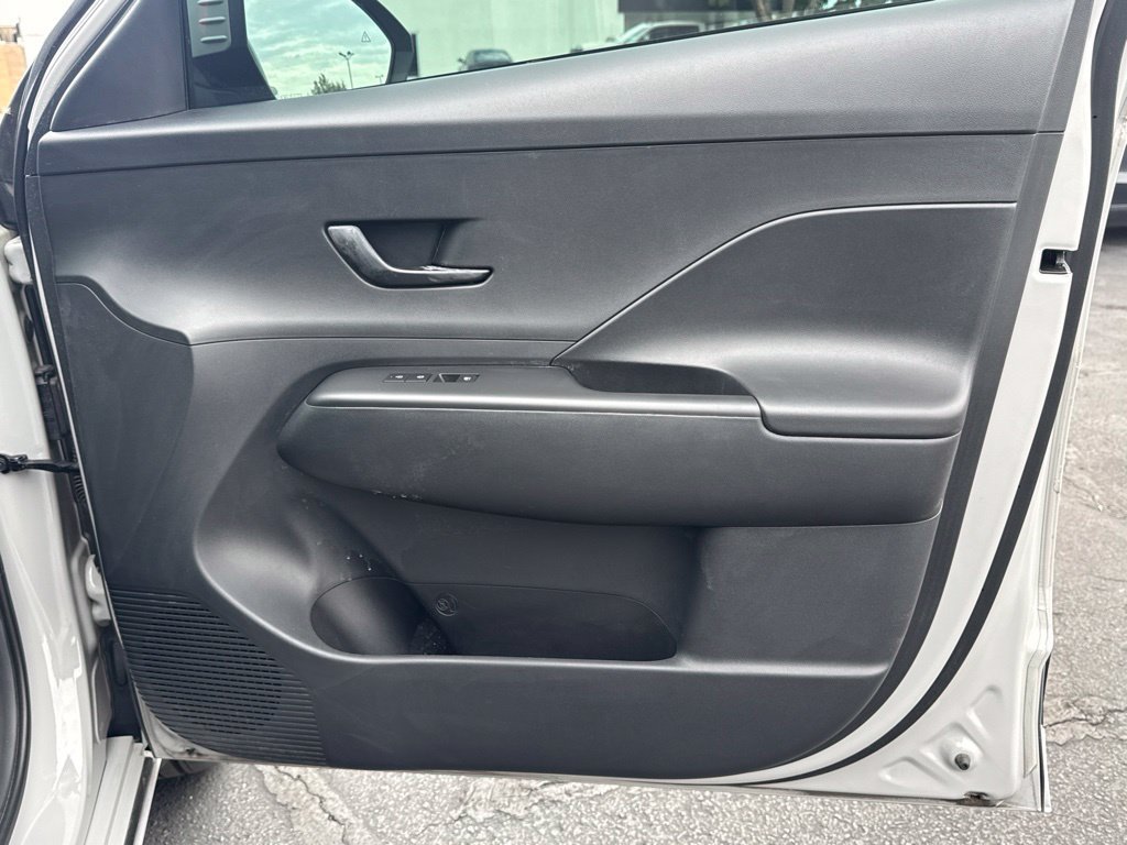 Used 2024 Hyundai Kona SEL FWD image 23