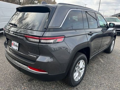 New 2025 Jeep Grand Cherokee Laredo X w/ Luxury Tech Group I AWD/4WD image 24