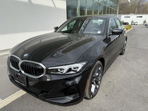 New 2025 BMW 330i xDrive Sedan w/ Convenience Package image 3