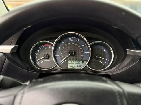 Used 2015 Toyota Corolla LE FWD image 21