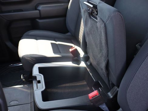 Used 2025 Chevrolet Silverado 1500 Custom Trail Boss w/ LPO, Dark Essentials Package image 26