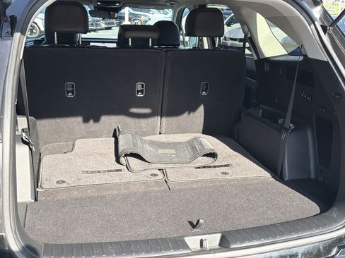 Used 2023 Kia Sorento S w/ Panoramic Sunroof Package FWD image 16