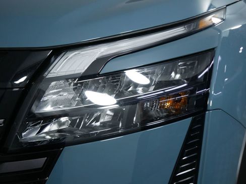 New 2026 Nissan Pathfinder SL w/ SL Premium Package AWD/4WD image 15