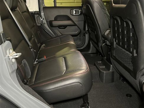 Used 2023 Jeep Wrangler Unlimited Rubicon w/ Steel Bumper Group image 12