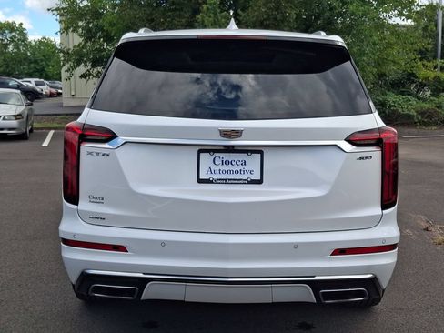 Used 2024 Cadillac XT6 Premium Luxury w/ LPO, Floor Liner Package AWD/4WD image 8
