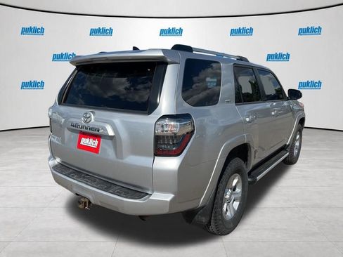 Used 2019 Toyota 4Runner SR5 AWD/4WD image 7