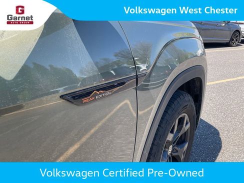 Certified 2025 Volkswagen Atlas Peak Edition SE AWD/4WD image 15