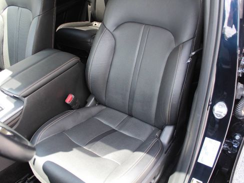 Used 2024 MAZDA CX-90 3.3 Turbo w/ Premium Package AWD/4WD image 3