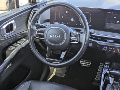 Certified 2024 Kia Sorento SX AWD/4WD image 17