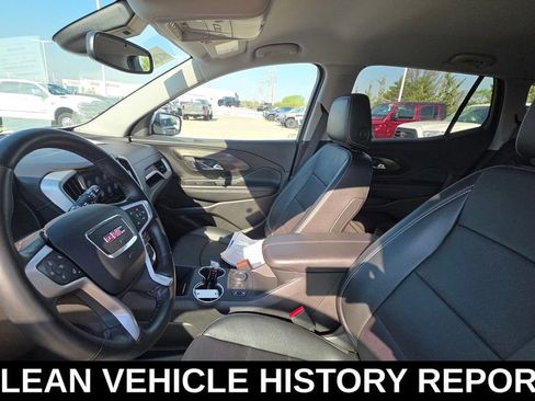 Used 2024 GMC Terrain SLT image 12