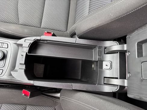 Used 2022 GMC Terrain SLE w/ Driver Convenience Package FWD image 24
