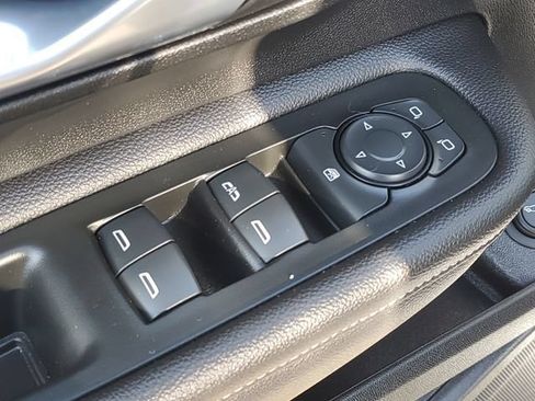 Certified 2022 GMC Terrain SLE w/ Driver Convenience Package FWD image 26