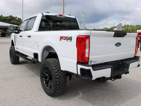 Used 2025 Ford F250 XLT w/ FX4 Off-Road Package AWD/4WD image 8