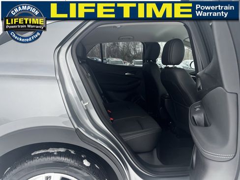 Used 2024 Buick Encore GX Preferred image 29