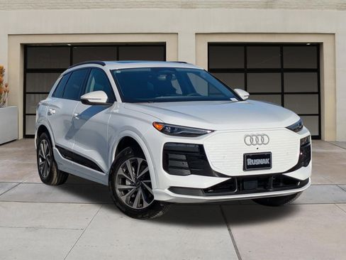 New 2025 Audi Q6 e-tron Premium image 19