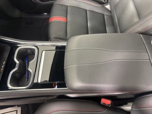 Used 2024 Chevrolet Traverse RS AWD/4WD image 44