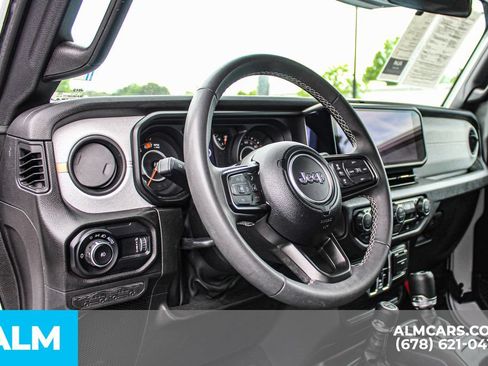 Used 2025 Jeep Wrangler Unlimited Sport AWD/4WD image 22
