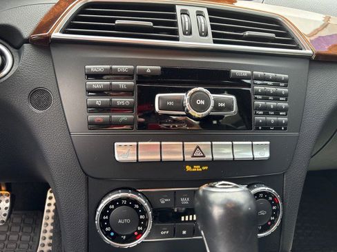 Used 2012 Mercedes-Benz C 300 Sport image 15