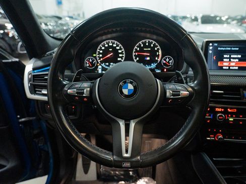 Used 2018 BMW X5 M image 33