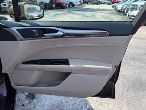 Used 2019 Ford Fusion SEL image 35