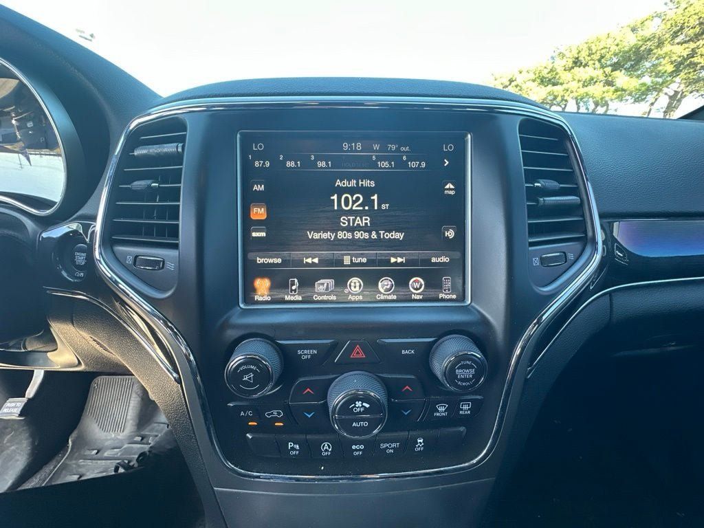 Used 2017 Jeep Grand Cherokee Trailhawk AWD/4WD image 12