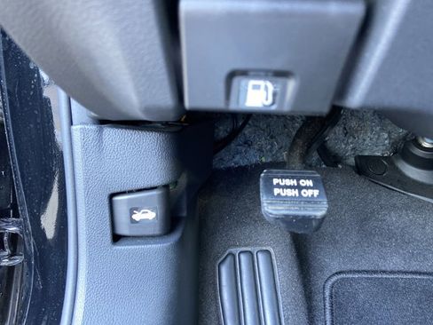 Used 2024 Nissan Altima 2.5 SV FWD image 44