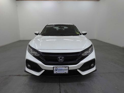 Used 2019 Honda Civic Sport image 2