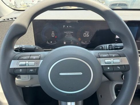 Used 2026 Hyundai Kona SE FWD image 39