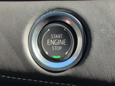 Certified 2024 Cadillac Escalade Sport Platinum image 22