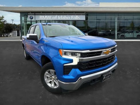 Used 2025 Chevrolet Silverado 1500 LT image 2