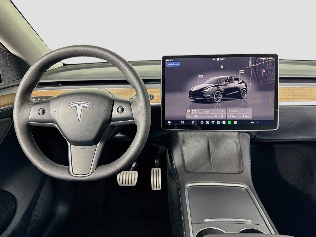 Used 2024 Tesla Model Y Performance AWD/4WD image 14