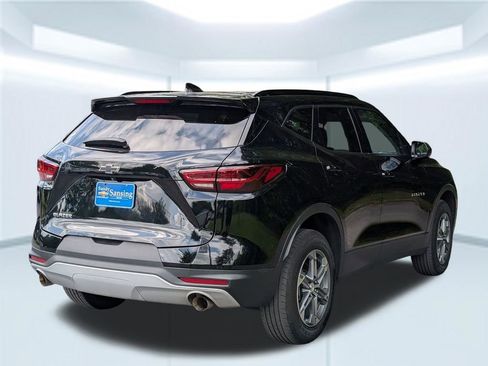 Used 2023 Chevrolet Blazer LT w/ Convenience Package FWD image 6