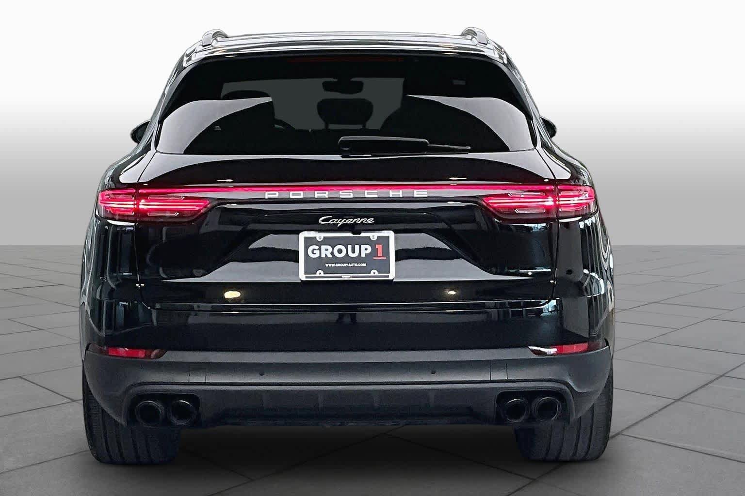 Used 2021 Porsche Cayenne AWD/4WD image 5