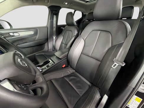 Certified 2023 Volvo XC40 B5 Plus w/ Driver Assist Package image 21