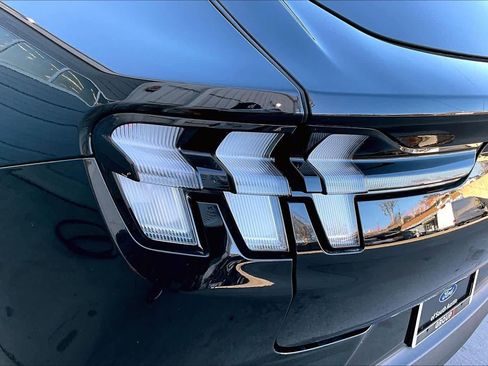 Used 2025 Ford Mustang Mach-E Select w/ Comfort Package Lite image 27