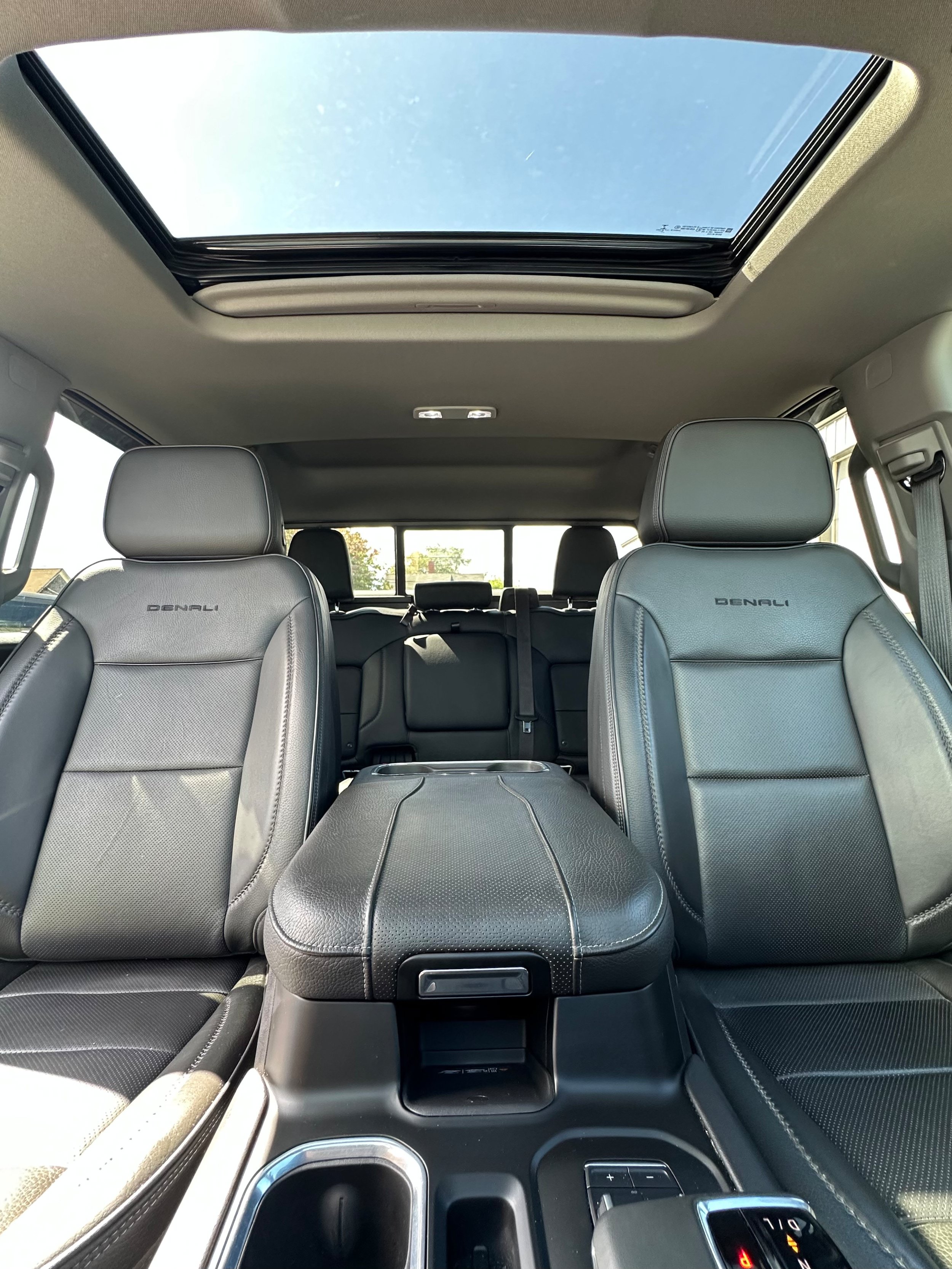 Used 2023 GMC Sierra 1500 Denali AWD/4WD image 14