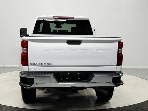 Used 2025 Chevrolet Silverado 2500 LT image 6